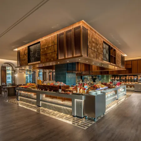 Yulin Dajing Hotel