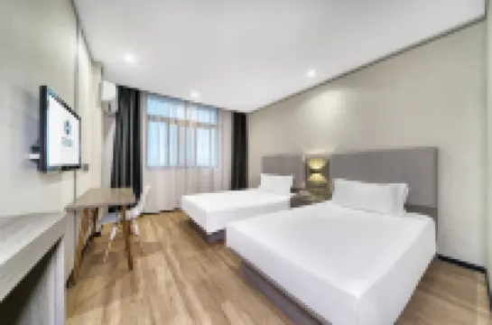 Yunqi Hotel (Ningbo University Road Lin Market)