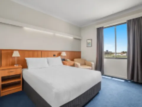 Metro Hotel Perth City パースのホテル