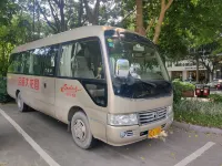 Guolong Hotel - parking
