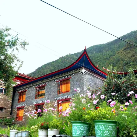 Lianhahu Yixiangge Homestay