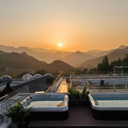 Private Hot Spring Retreat by the Great Wall – Your Peaceful Getaway