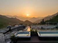 Private Hot Spring Retreat by the Great Wall – Your Peaceful Getaway - 루프탑 수영장