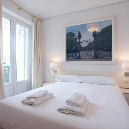 BREATHTAKING TERRACE VIEWS IN LUXURY APARTMENT by www.SanSebastianApartments.es