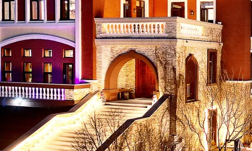 Smelling snow Pavilion