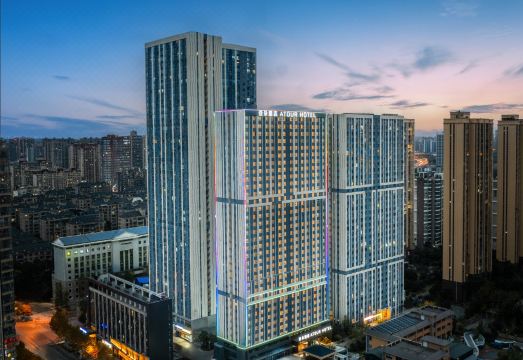 长沙万家丽中路高桥北亚朵酒店外景图