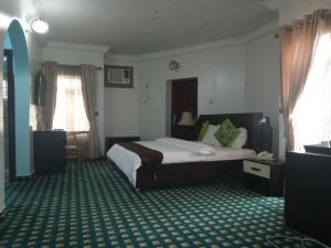 Paris Choice Hotels & Resorts Maitama