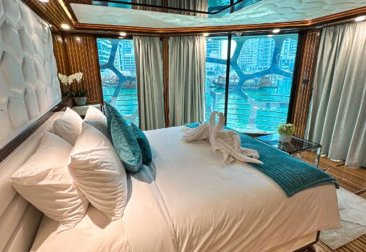 오키드 슈퍼요트 전경