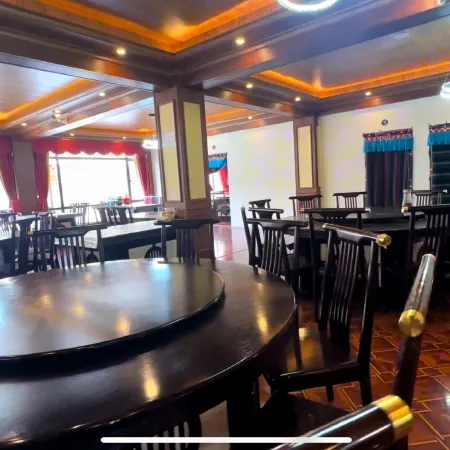Lingcang Hotel
