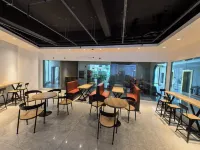 Salman Happy Valley Hotel Hotel di Gar County
