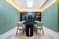 Hi Inn Hotel (Hailar Chengjisihan Square)