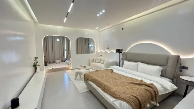 延吉奈斯輕奢影音公寓