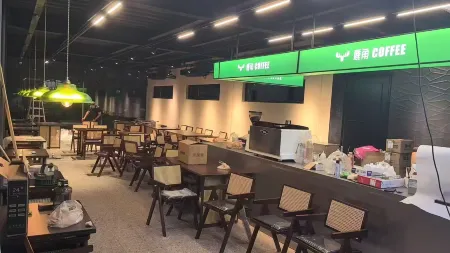 Taiji Cave Luchai RV Campground Отели рядом с достопримечательностью «Taiji Wuse Valley»