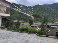 Pingwu Guzhai Gushi Homestay Hotels near Viewing Platform of Tianmu Lake