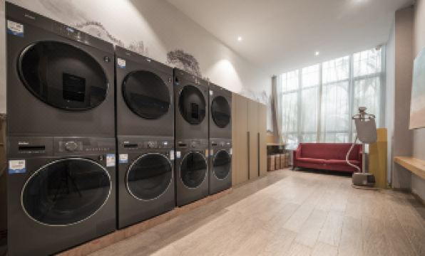 Qiuguo Hotel X(Guangzhou Baiyun International Airport T1 Branch)