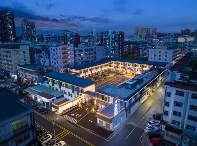 롱이 인터내셔널 호텔 (신탕웨이 지하철역) 우한 기술대학교 주변 호텔
