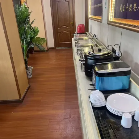 Feng Xinyuan Hotel