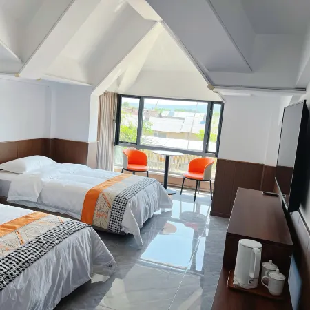 Arctic Village Zhuiguang Hotel