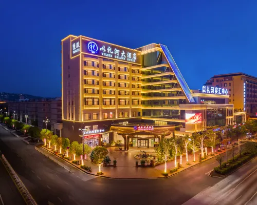 YILIHE GRAND HOTEL Hotéis em Condado de Huize