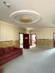 Yuguo Business Hotel - parkir
