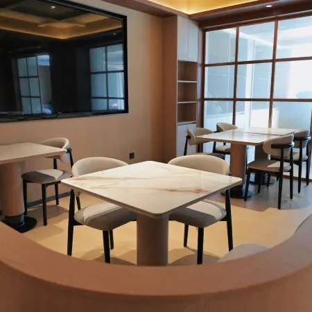 Yunqi Courtyard-Style Hotel