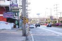 Ratchaphruek Resort Hotels in Lop Buri