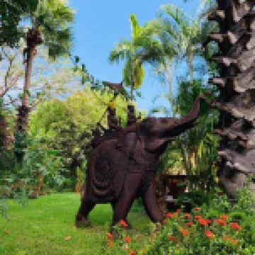 The Hotel @ Tharabar Gate のホテル