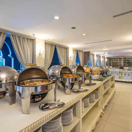 GH Universal Hotel Bandung Отели рядом с достопримечательностью «Лембанг BBPP»