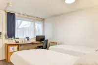 The Hotel Rafiya, Redditch Hotels in Redditch
