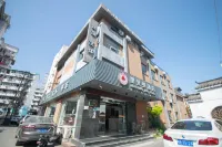 Yinghuochong Hotel Hotels near Binjiang Park