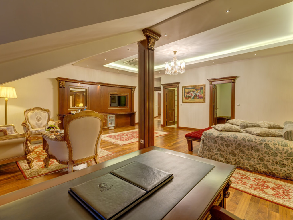 Büyük Abant Oteli (Buyuk Abant Hotel)