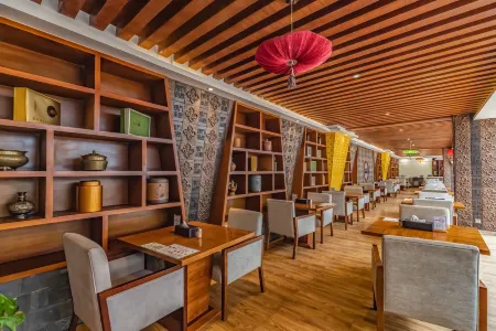 Qomo Langzong  Hotel Отели в г. Шигадзе