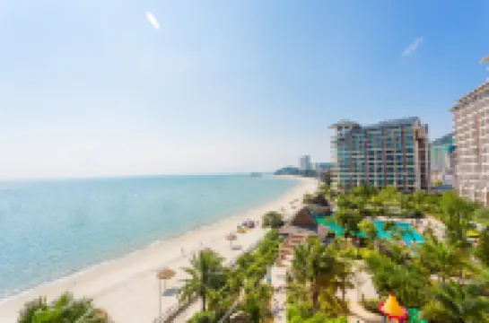 Saint Toni Boutique Inn (Xunliao Bay Store) Hotels near TianHouGong LingNan MinSu WenHua Jie