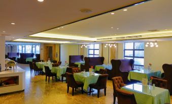 Kyriad Hotel (Zhongshan Tanzhou Commercial Center)