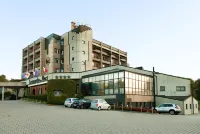 Hotel Leonardo Da Vinci Hotel a Albese con Cassano