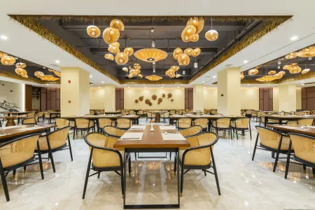 Shanwei Huafa Qingquangu Hot Spring Resort Hotel Отели в г. Лухэ