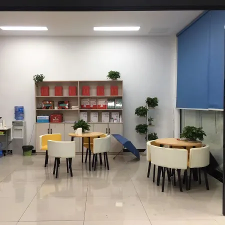 Jishou Huatu Homestay (Jishou University South Gate)