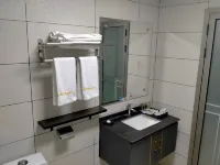 Fuyuan Golden Times Hotel - parking
