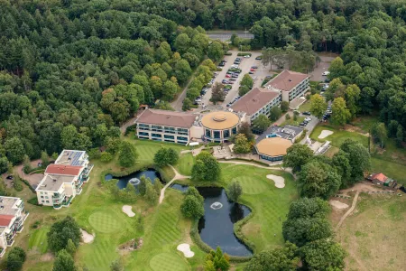 DoubleTree by Hilton Royal Parc Soestduinen Отели в г. Суст