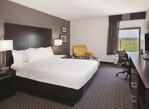 La Quinta Inn & Suites by Wyndham Charleston Riverview