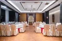 Sanjiang Peninsula Hotel Hotels in Yun County