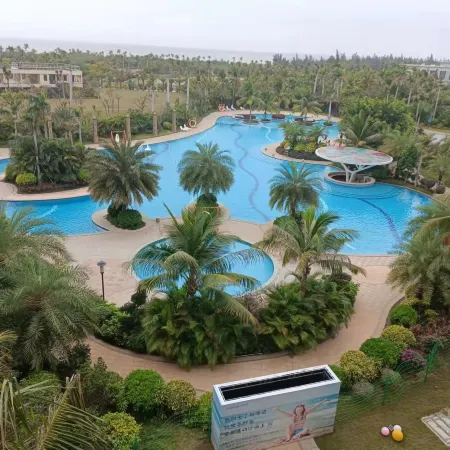 Oriental Sochi Seaview Homestay Отели в г. Дунфан