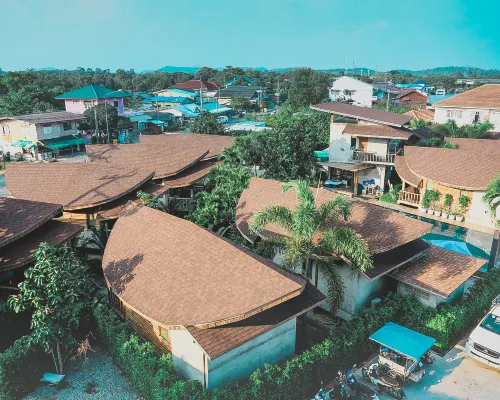 Tique Series Boutique Resort Hotels near Suan Son (Phe Arboretum)