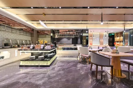 Atour Hotel WestDawang Road International Trade  Beijing Отели рядом с достопримечательностью «Jintian Park»