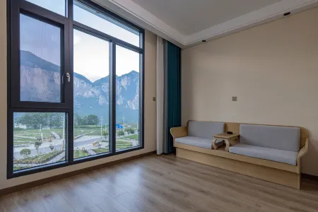 Enshi Lanjing Homestay (Grand Canyon Branch) Отели рядом с достопримечательностью «Lu Yuan Ping»