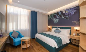 Wanyue Hotel (Dengzhou Wetland Park)