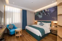 Wanyue Hotel (Dengzhou Wetland Park)