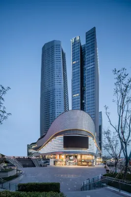 Jichen Hotel (Chongqing Yuelai International Expo Exhibition Center Central Park Branch) Hotel dekat Tianjie Street