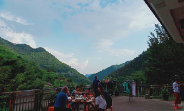 Zhexi Grand Canyon Laoguo Slow Life Homestay