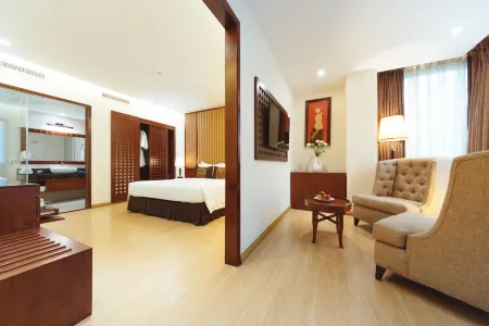 Khách sạn Paragon Saigon